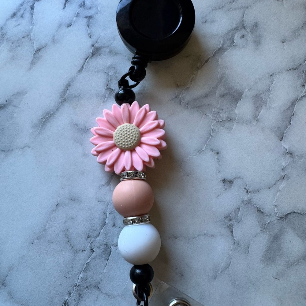 Pink Daisy Badge Reel